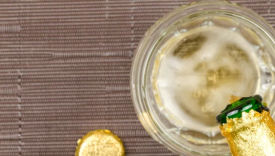 啤酒行业销量下行，青岛啤酒的“破局”